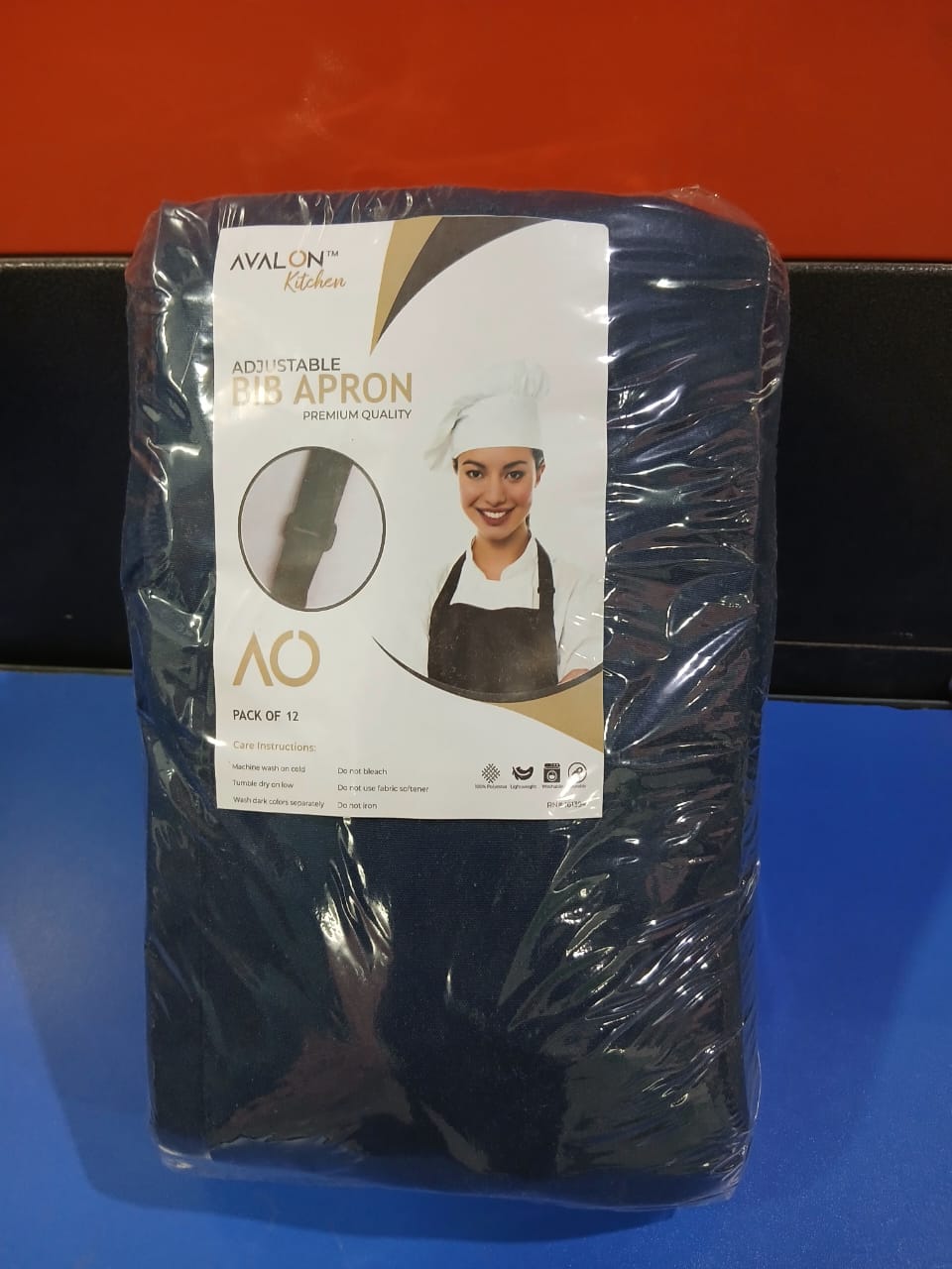 Avalon Kitchen Adjustable Bib Apron 100% Polyester Aprons Waterdrop Resistant with Adjustable Strap, Pockets & Long Ties - avalondeals.com